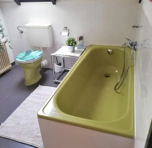 Modern Eingerichtetes *