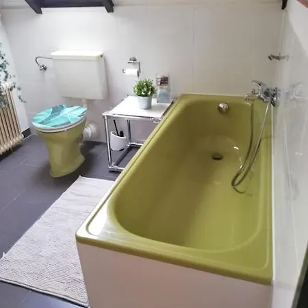 Modern Eingerichtetes *